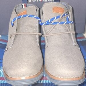 Tommy hilfiger style john berger shoes size 7